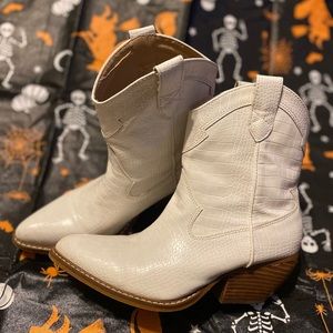 White snake skin western ankle boots
